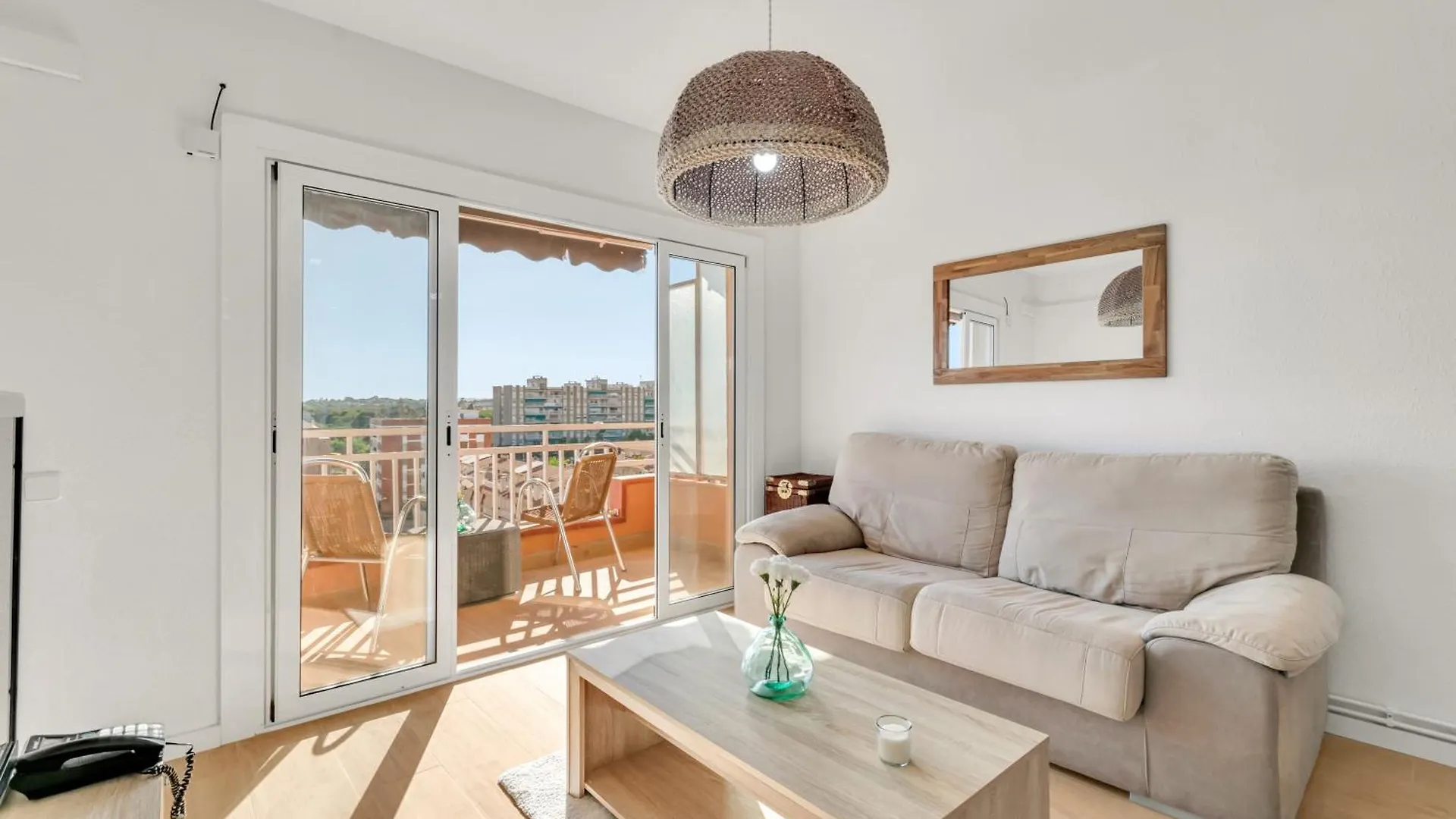 Sea View Penthouse Apartment Vilanova i la Geltru