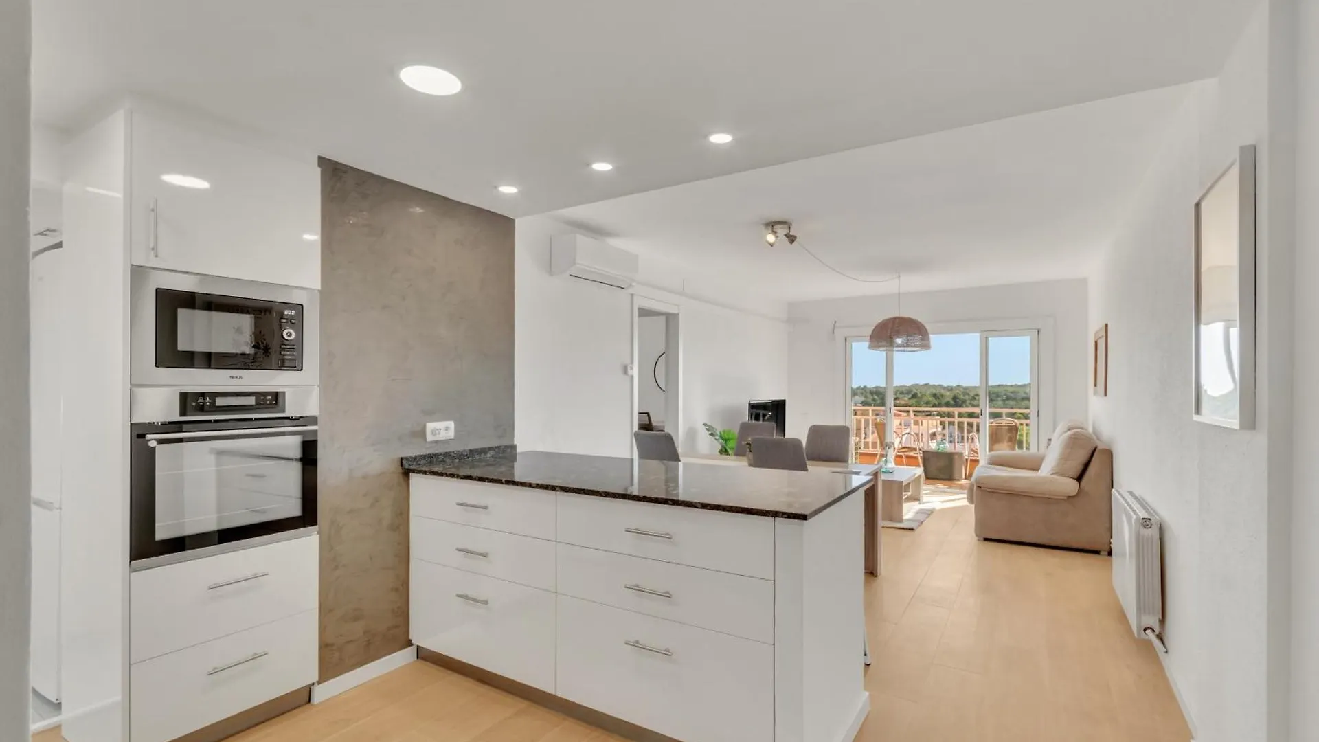 Sea View Penthouse Apartment Vilanova i la Geltru Spain